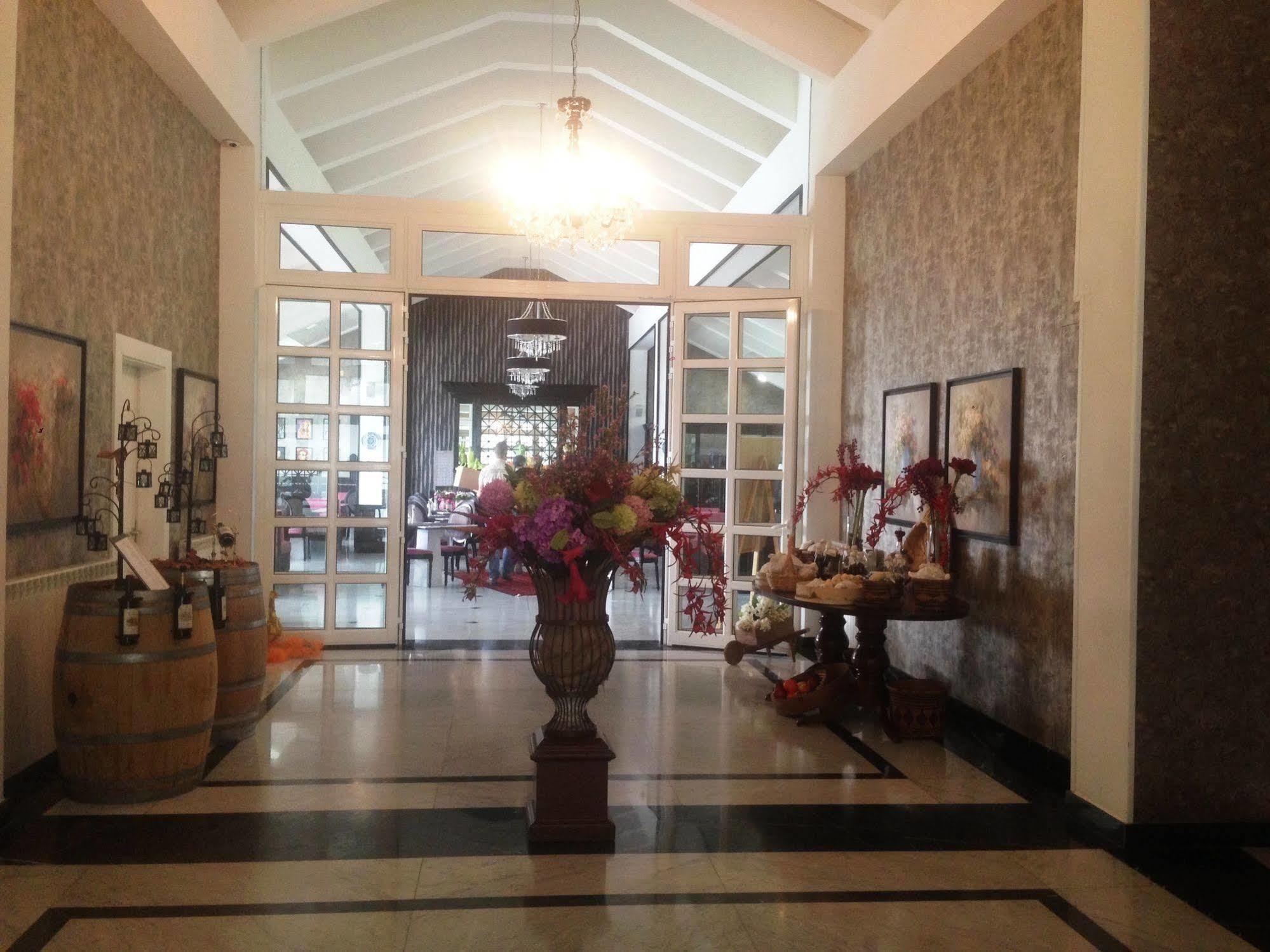 Cherry Blossom Boutique Hotel Bhamdoun Экстерьер фото