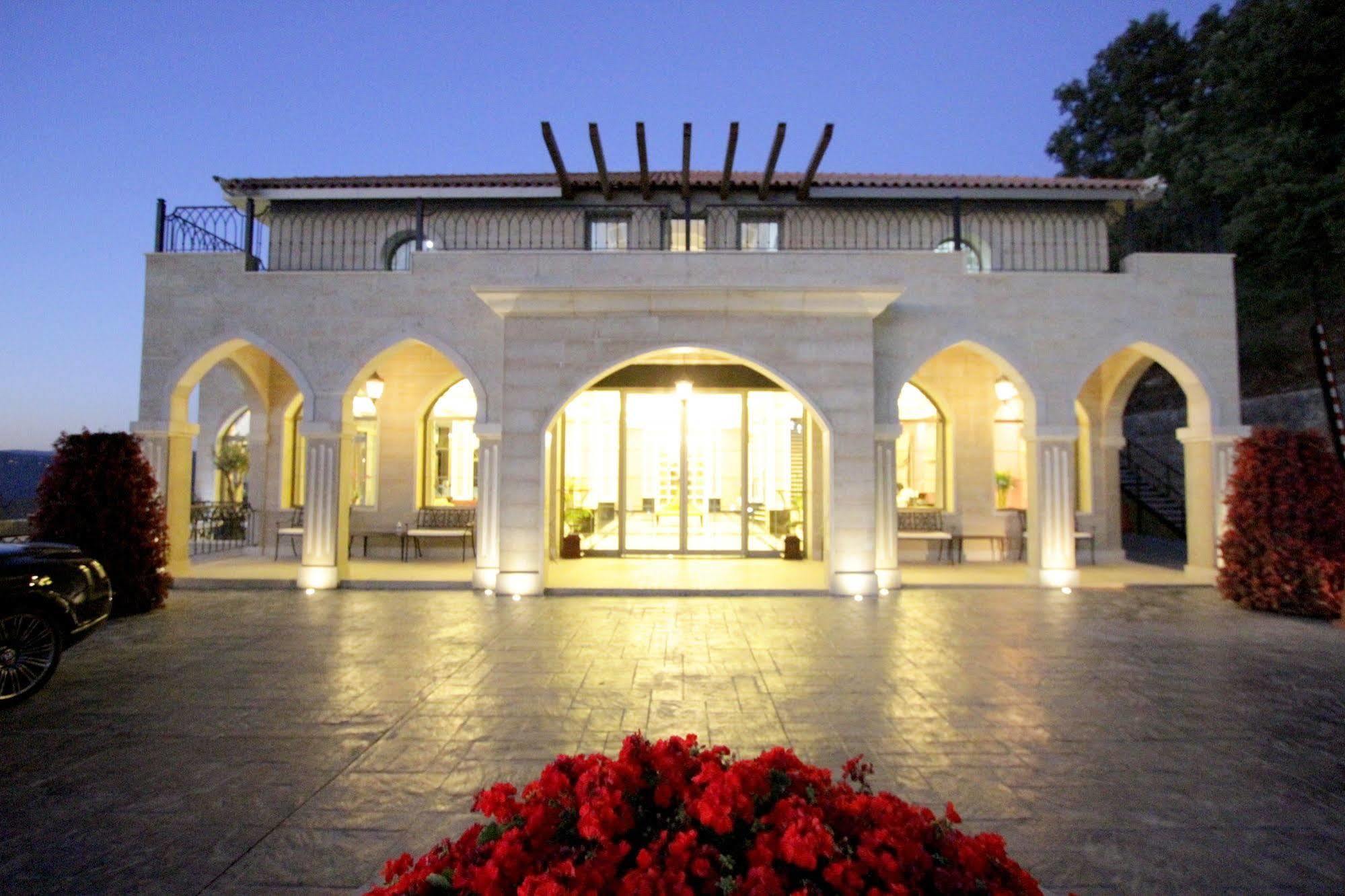 Cherry Blossom Boutique Hotel Bhamdoun Экстерьер фото